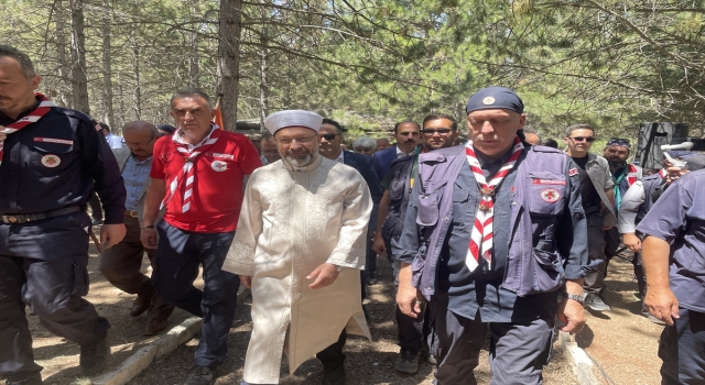 Diyanet İşleri Başkanı Erbaş, İslam İzcileri Dostluk Kampı’nda konuştu: