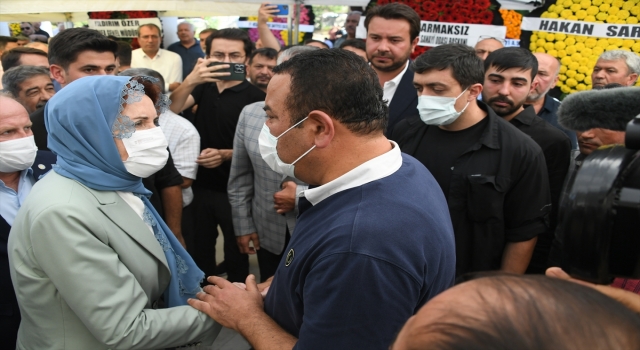 İYİ Parti Genel Başkanı Akşener, babası vefat eden Adnan Beker’e başsağlığı diledi