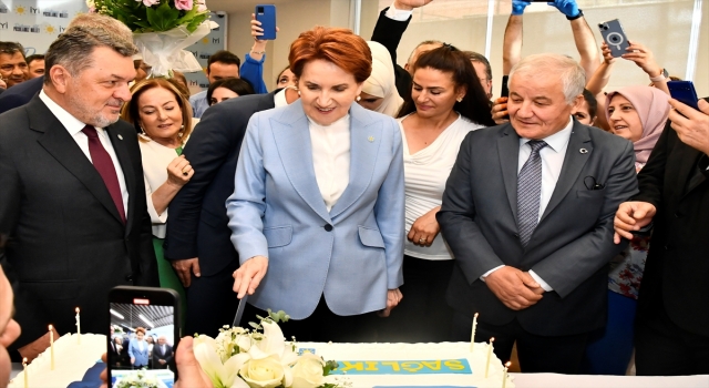 İYİ Parti Genel Başkanı Akşener’e doğum günü sürprizi