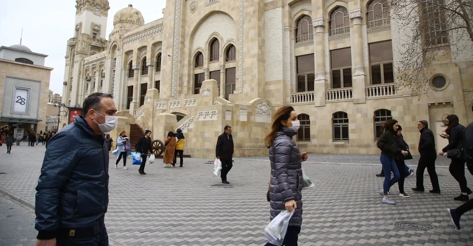 Azerbaycan’a girişlerde koronavirüs PCR testi sunma zorunluluğu kaldırıldı