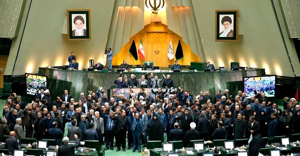 İran Meclisi nükleer anlaşma için ABD’den yasal garanti istiyor