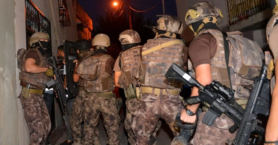 Metropollere bombalı saldırı hazırlığındaki 2 PKK’lı yakalandı