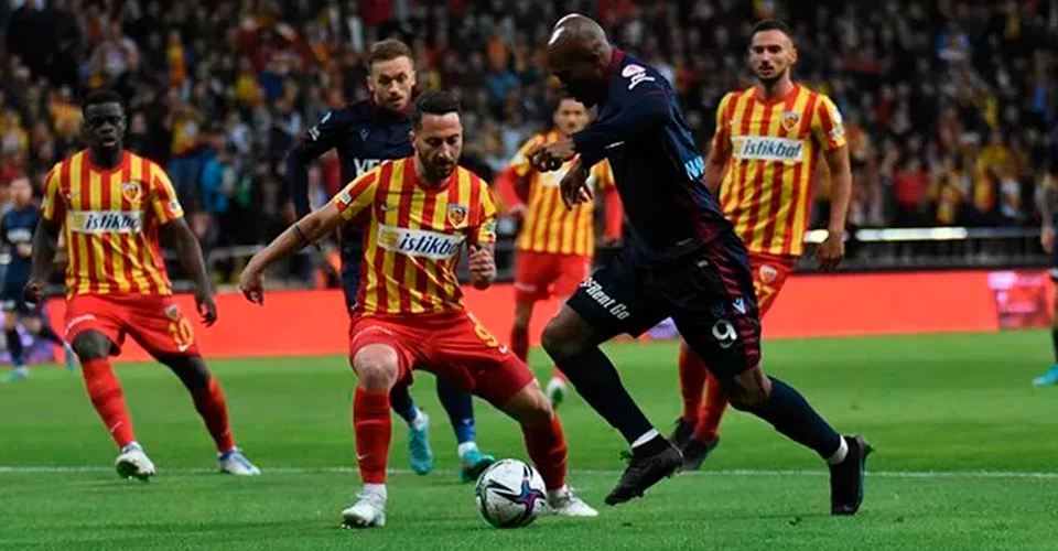 Kayserispor, Trabzonspor’u eleyerek kupada finale yükseldi