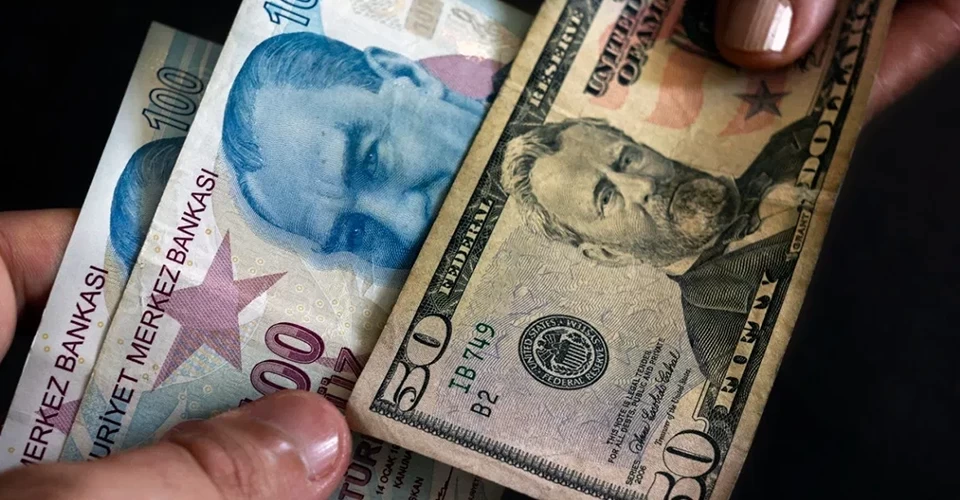 Türk Lirası dolar karşısında, yılbaşından beri en düşük değerinde