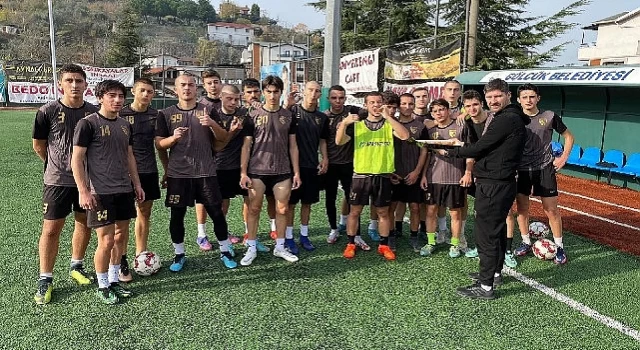 Gürcistan U-17 Futbol Takımı ”Aragvelebi” Spor Kenti Gölcük’te Kamp Yaptı