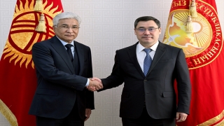 Kırgızistan Cumhurbaşkanı Caparov, KGAÖ Genel Sekreteri Tasmagambetov’u kabul etti