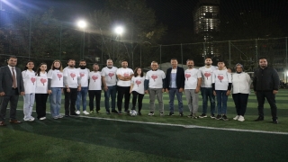 İstanbul’da organ nakli olan hastalar ile doktorları futbol maçı yaptı 