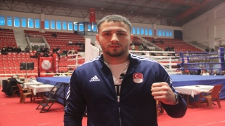 Milli boksör Berat Acar’ın hedefi Paris 2024 Olimpiyatları’nda altın madalya