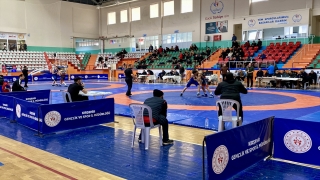 Okul Sporları Gençler Güreş Grup Yarışmaları Kırşehir’de tamamlandı