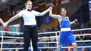 Dünya Kadınlar Boks Şampiyonası’nda Buse Naz Çakıroğlu yarı finalde!