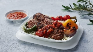Emirates, 300 yemek tarifinden oluşan vegan mutfağına olan talebin %40 arttığını duyurdu