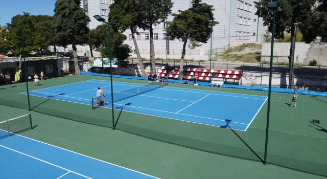 Okul Sporları Yıldızlar Tenis Türkiye Şampiyonası, Manisa’da başladı