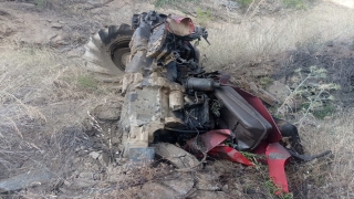 İzmir’de uçuruma devrilen traktörün sürücüsü öldü